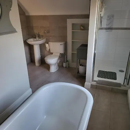 Millstream House &